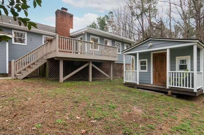 Building Photo - Freshly Updated! Beautiful 3 Bedroom, 2 Bath Ranch with Private wooded lot - Pet Friendly!