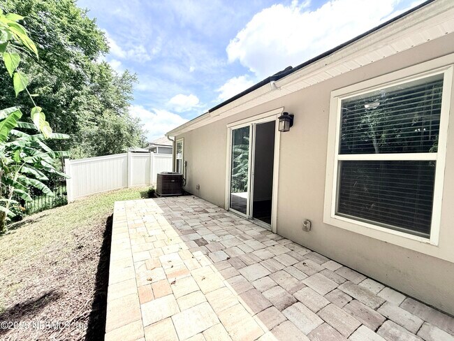Building Photo - 7838 Meadow Walk Ln