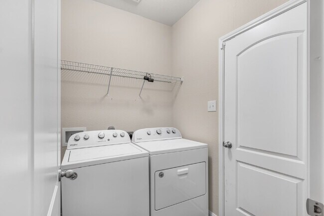 Building Photo - Single family Home in Princeton