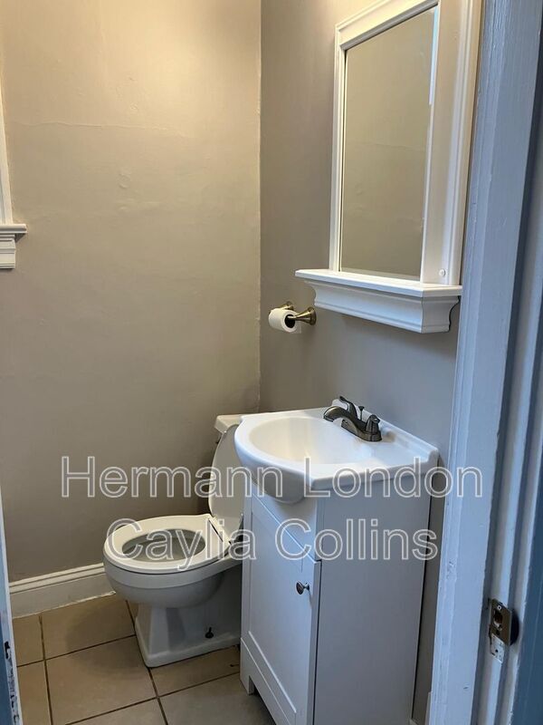 Building Photo - 4657-4659 Idaho Ave