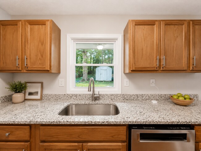 Building Photo - 3450 Estes Dr