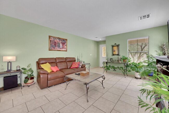 Building Photo - Southern Highlands 3 Bed 2 Bath Single-Story Home with Large Kitchen, Open Layout, Covered Patio