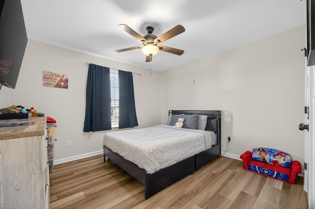 Building Photo - 3019 Cambridge Ct