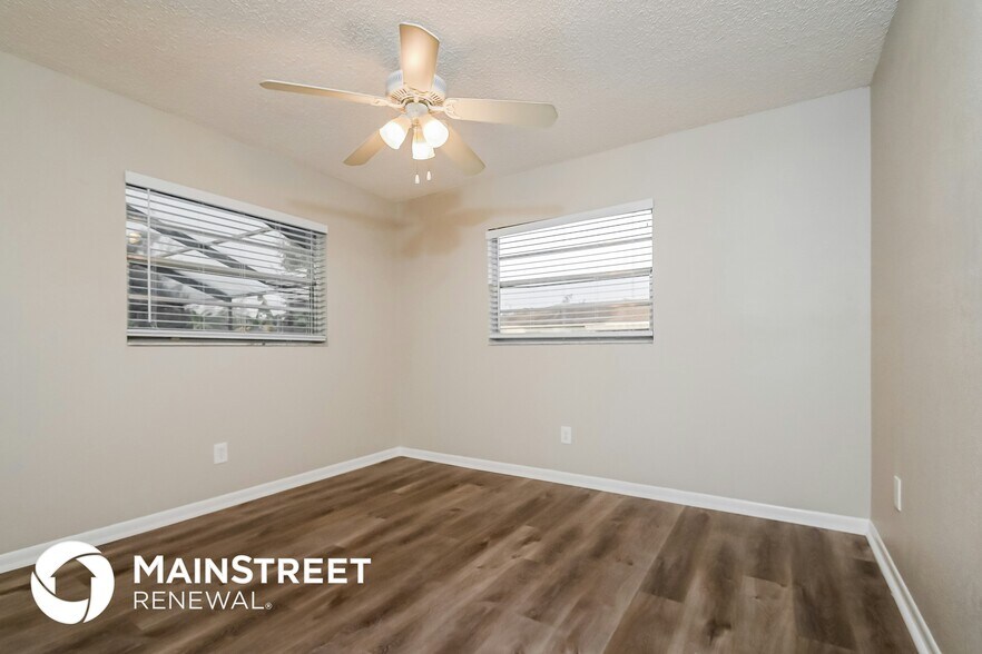 Building Photo - 1110 Londonwood St