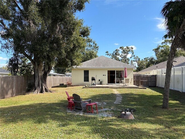 Building Photo - 4766 Theodore Ave