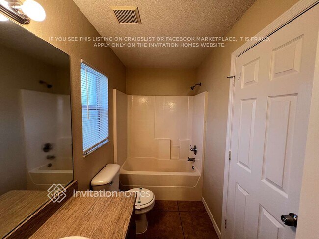 Building Photo - 1091 SW California Blvd