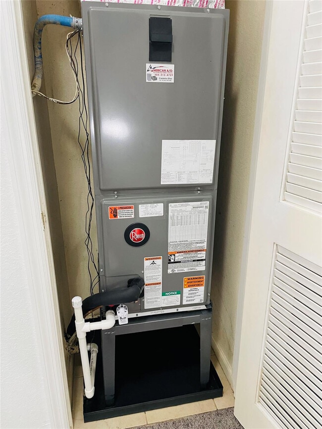 Building Photo - 3202 NW 31st Terrace