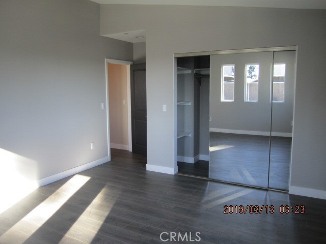 Building Photo - 6220 Tyrone Ave
