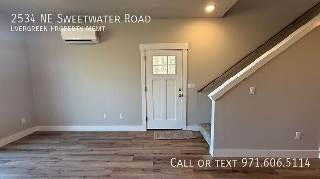 Building Photo - 2534 NE Sweetwater Rd