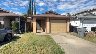 Building Photo - Charming 2 Bedroom, 1 Bath Home for Rent!