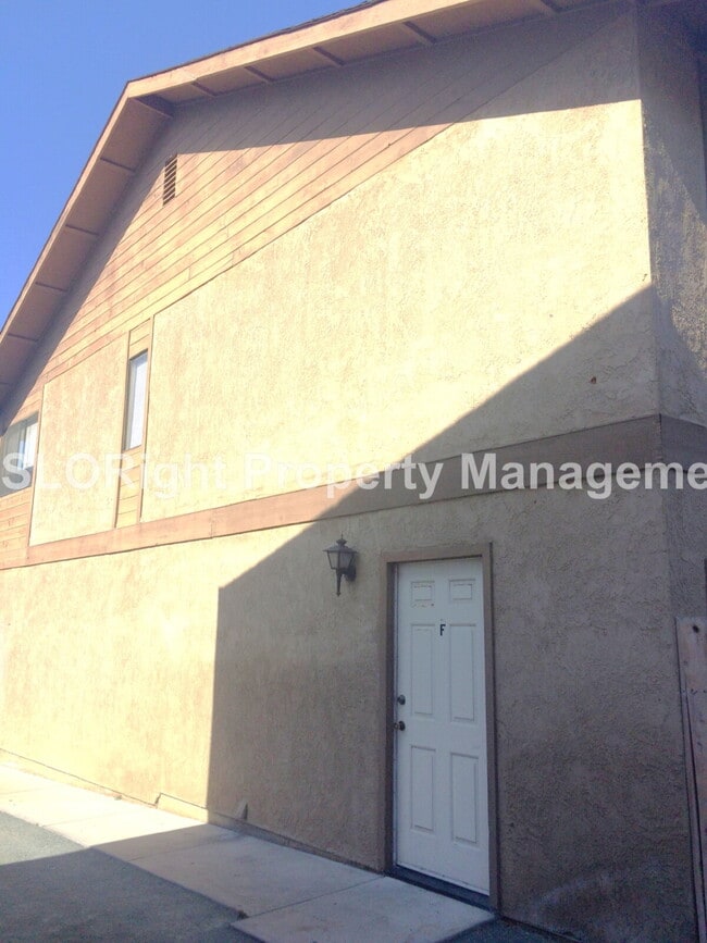 Building Photo - AVAILABLE OCTOBER - Grover Beach Two Story Townhome - 2 Bedroom / 2 Bathroom