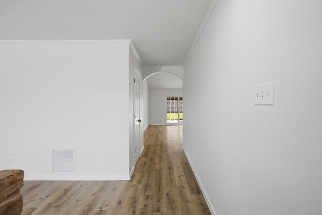 Building Photo - Charming 3BR House in Houston