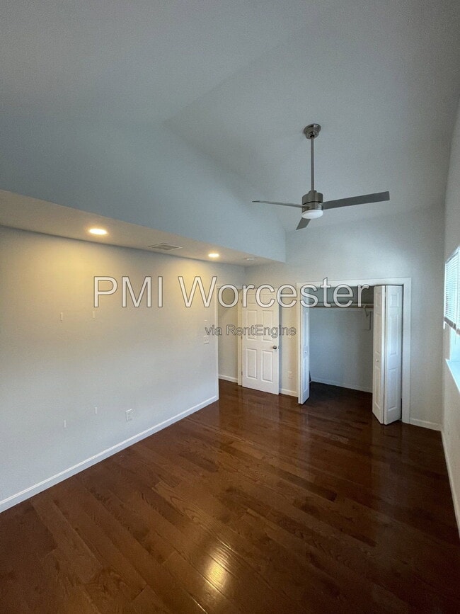 Building Photo - 14 Edgemere Blvd