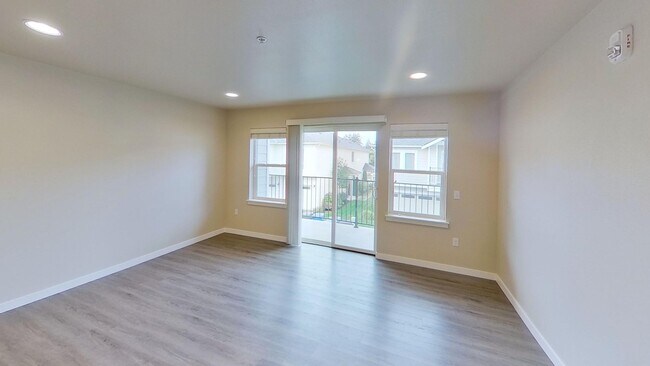 Building Photo - Spacious 2-Bedroom, 2-Bathroom Townhome in West Olympia — JUST REDUCED!