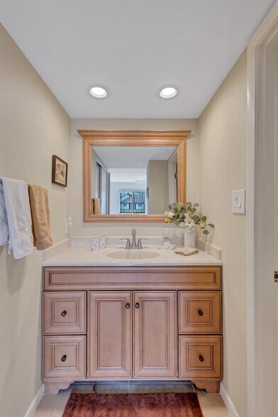 Master Bathroom vanity - 5224 Lake Village Dr