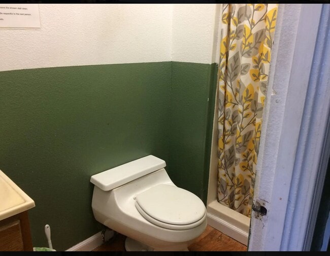 Building Photo - 1302 Kinau St