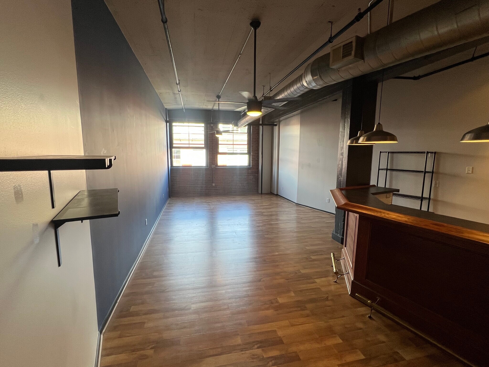 Building Photo - 200 Main St