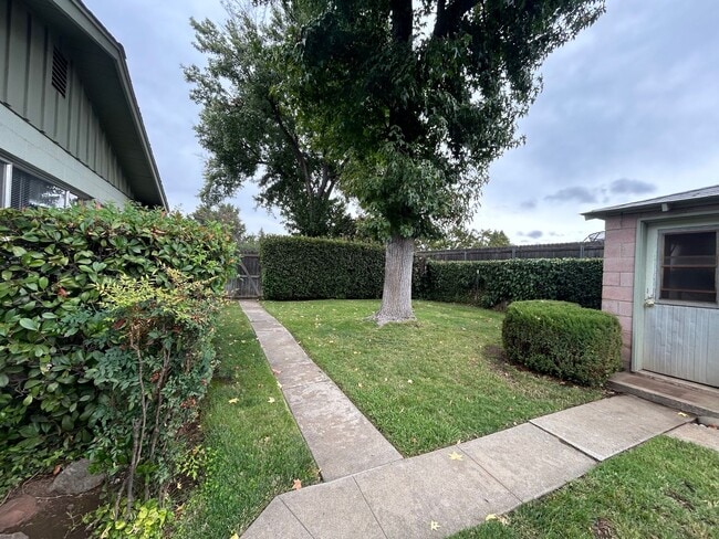 Building Photo - 2856 Calecita Way