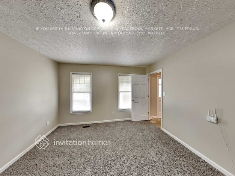 Building Photo - 386 Nottingham Dr