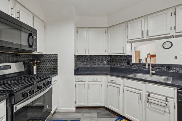 Building Photo - 4046 Chetham Wy
