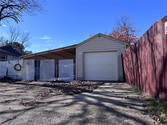 Building Photo - 2845 Ruidosa Ave