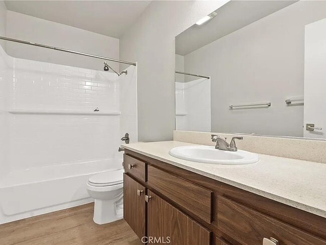 Building Photo - 63 Wildwood