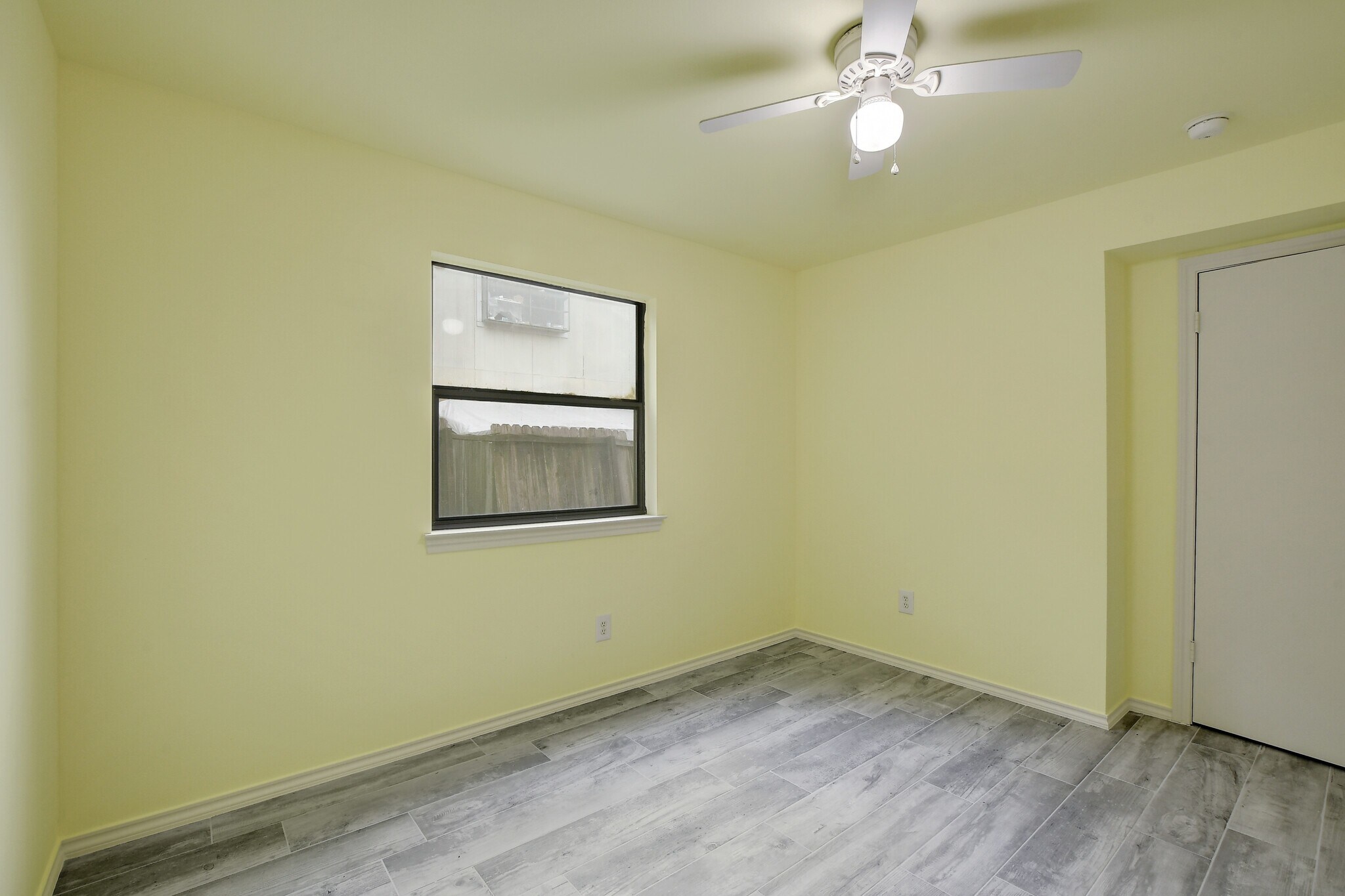 Building Photo - 809 Bracewood Cir