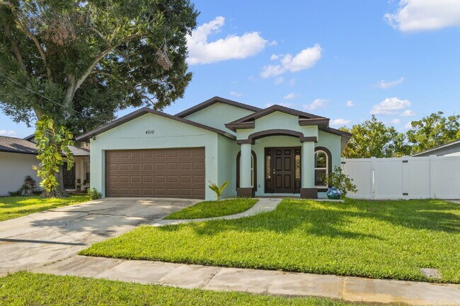 Building Photo - Home For Rent in Fortuna Park WITH A POOL!