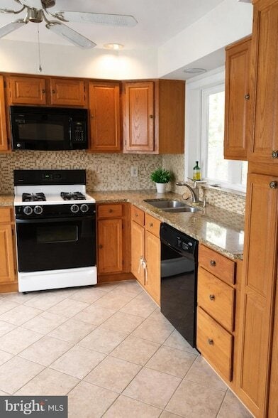 Building Photo - 44032 Aberdeen Terrace