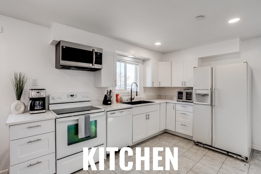 Building Photo - 7101 Wolff St