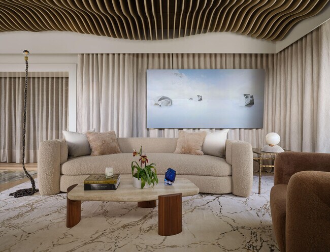 Building Photo - 3410 N Flagler Dr