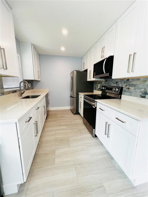 Building Photo - 160 175th Terrace Dr E