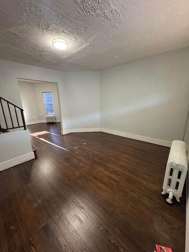 Building Photo - 4338 N Franklin St