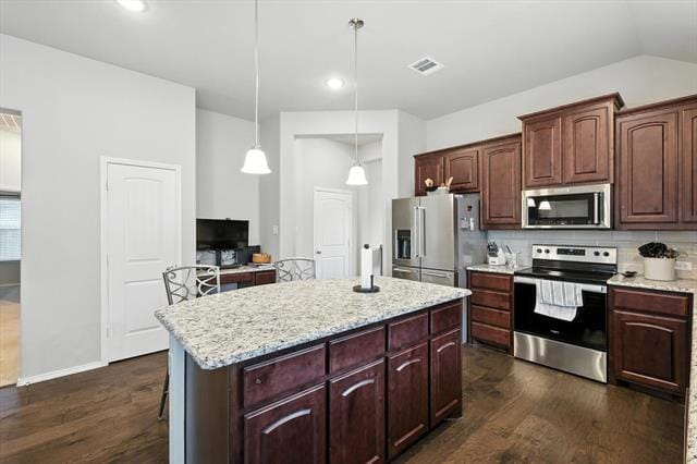 Building Photo - 221 Gardenia Dr
