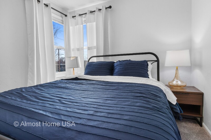 Building Photo - 1335 Rhode Island St