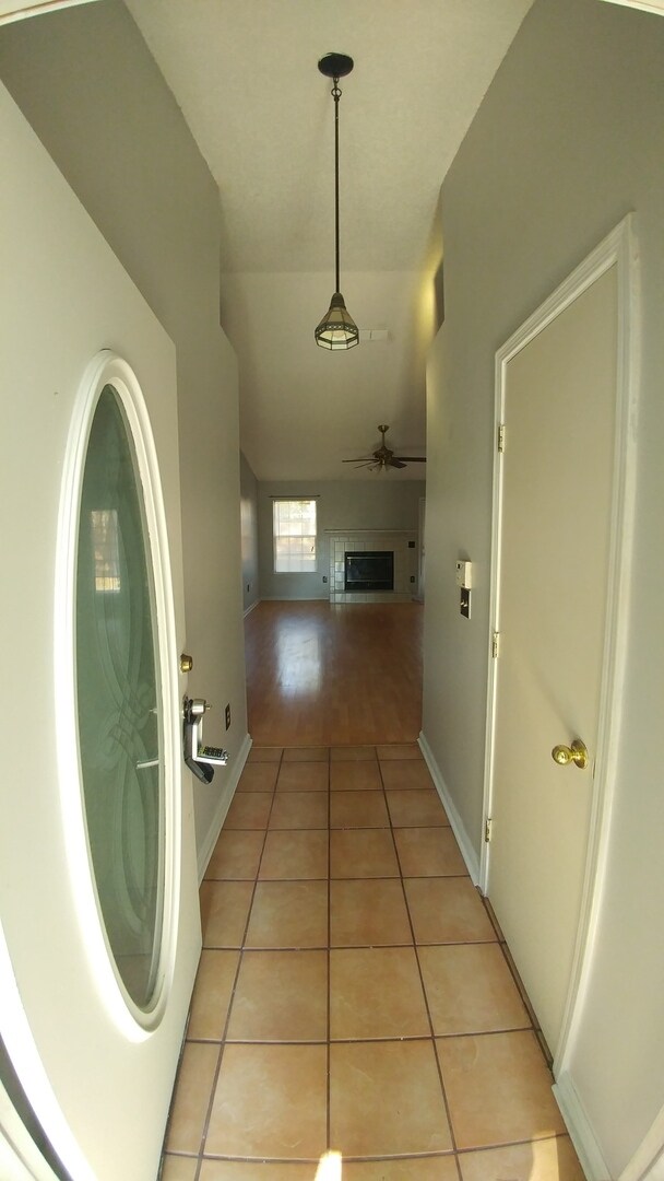 Primary Photo - Welcome to this charming 3 bedroom, 2 bath...