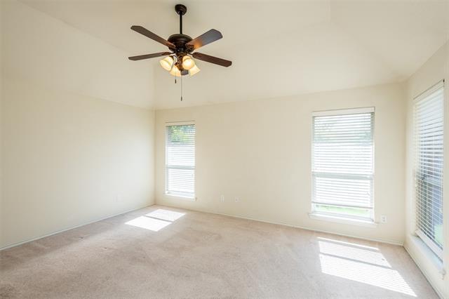 Building Photo - 10913 Golfview Way