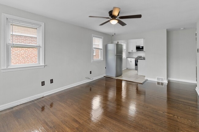 Building Photo - 145 Isabel Ave