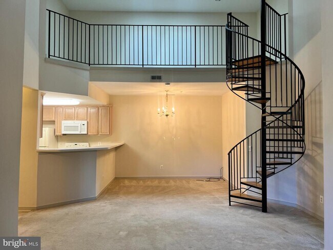 Building Photo - 251 Rowe Blvd