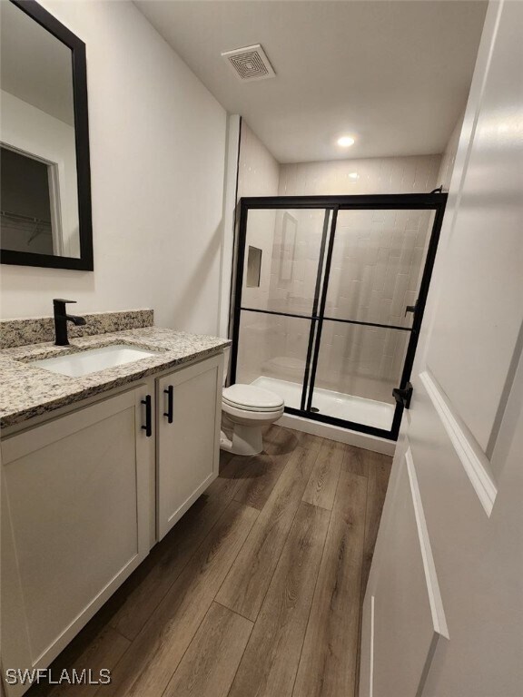 Building Photo - 868 Winwood Cir