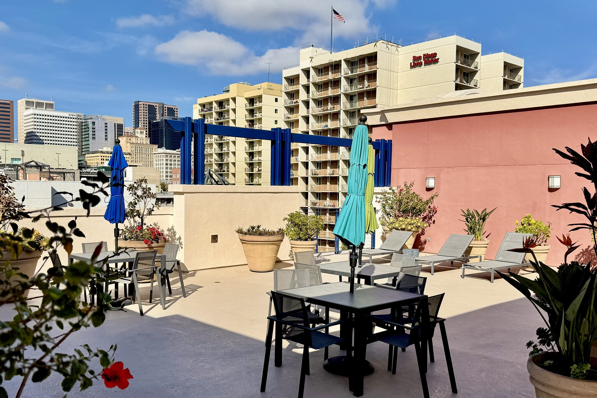 Building Photo - 235 Market St