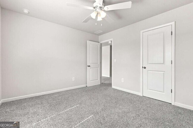 Building Photo - 176 Meander Dr