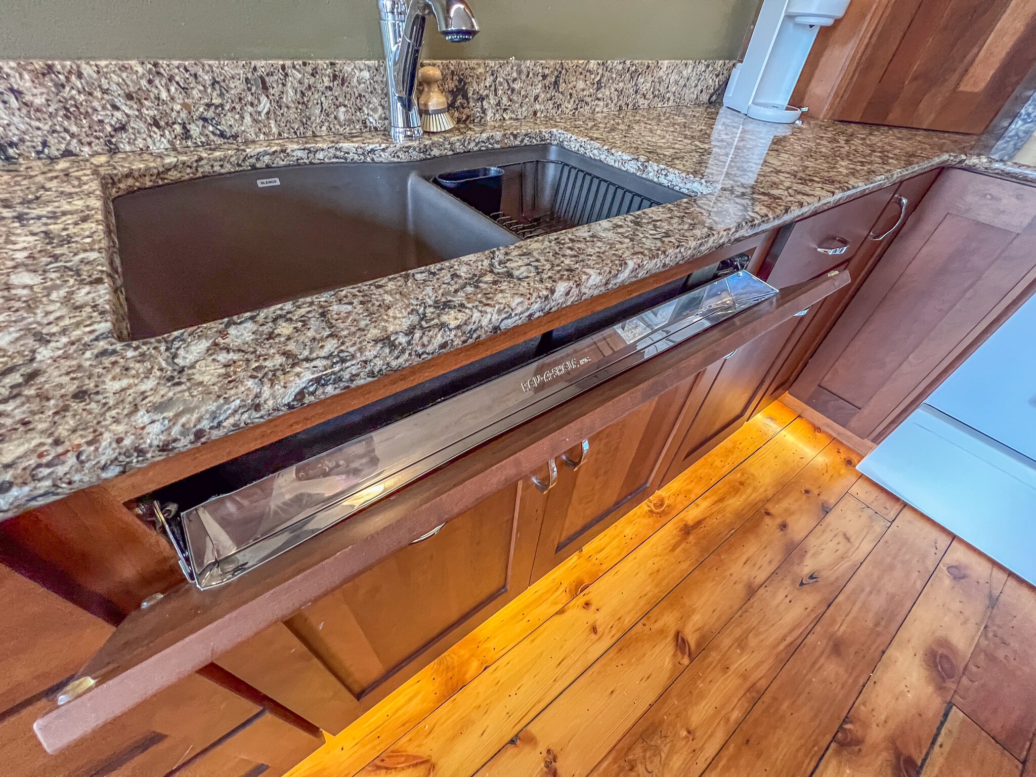 Building Photo - 1175 Iowa St