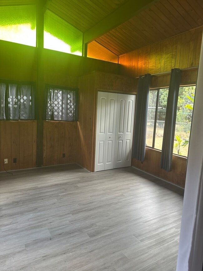 Building Photo - Cozy upcountry home