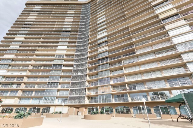 Building Photo - 3111 Bel Air Dr