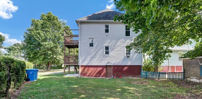Building Photo - 70 Cottage Pl