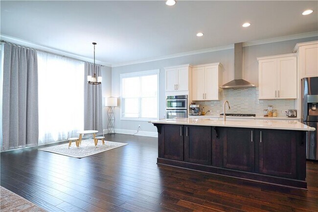 Building Photo - 6030 Richwood Cir