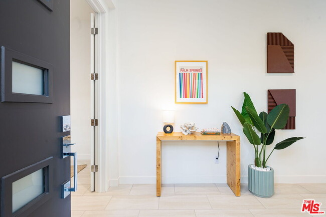 Building Photo - 1605 Candela Ct