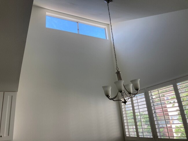 Building Photo - Updated two bedroom two bath in Fox Hills ...