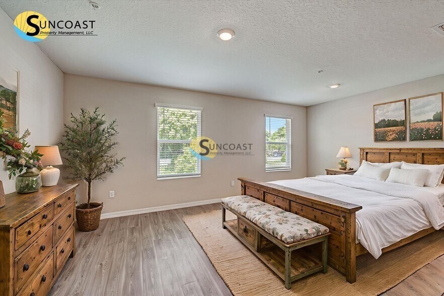 Building Photo - 9596 Hood Rd